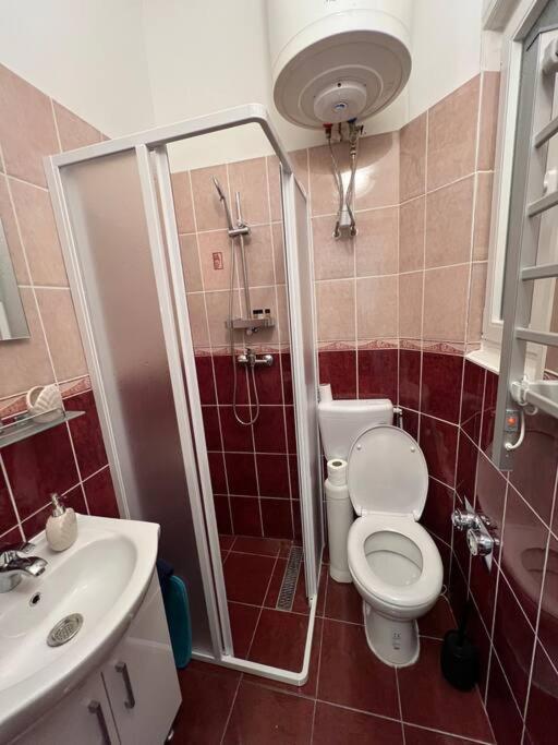 Smith House Апартаменти *